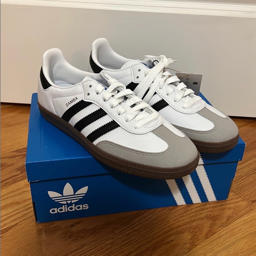 NWT Adidas Samba Vegan White Size Men’s 6
